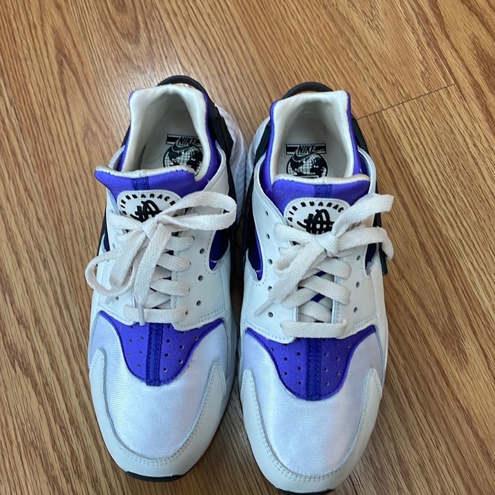 Women’s Nike Huarache